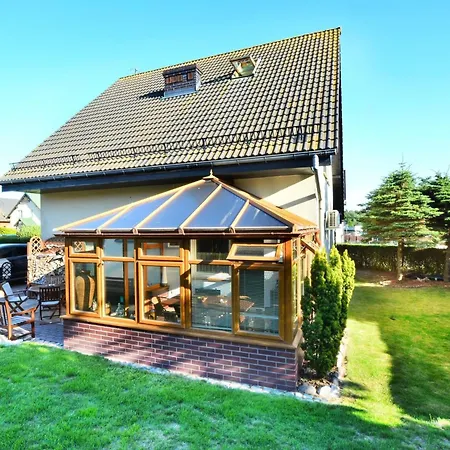 Holiday home House With Sauna And Garden, Jaros Awiec *